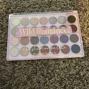 Eyeshadow palette